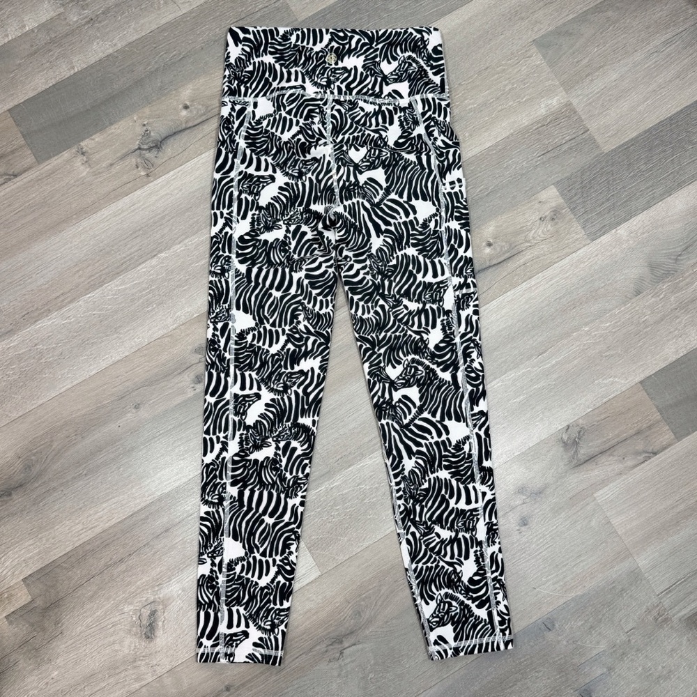 Lilly Pulitzer Lexletic Weekender Crop Midi Leggings Zebras Print XS - Picture 7 of 13